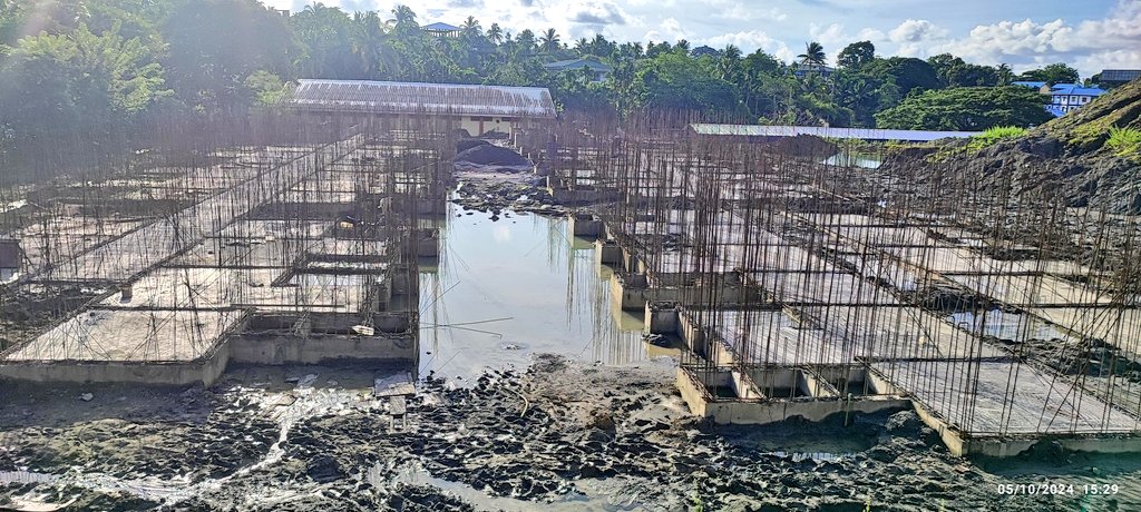 SVPMC_ANI's tweet photo. Secretary SVPMC visited the PMAY (U) site at Prothrapur today to review the construction of 329 housing units under the AHP segment. Directed the contractor to expedite work and ensure completion by 31st March 2025.
#PMAYUrban
#HousingForAll
#SVPMC https://t.co/SrusatUj6s