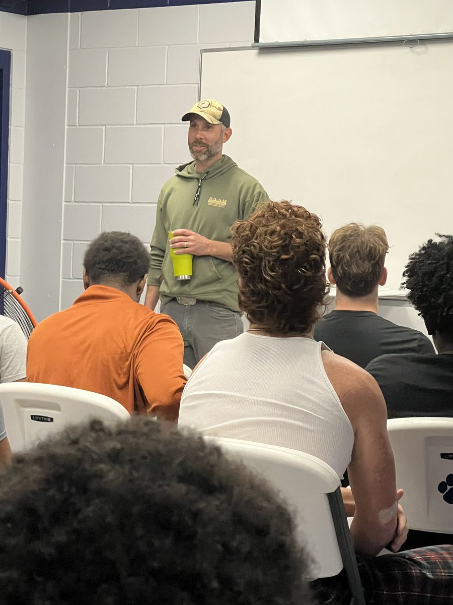 Jarrell Football Breakfast of Champions provided by ATX Titans with guest speaker Zac Benton. #challengeaccepted #unity GO COUGARS!