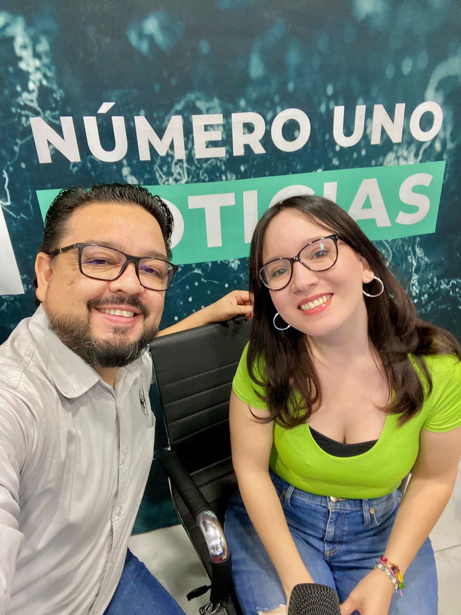 ¡Llegamos al viernes! 🙌🏻 Gracias por acompañarnos esta mañana en @Numero1noticias en la 99.5 📻

Excelente fin de semana.