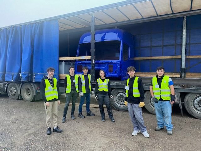 Yolaine Cabot tweet media