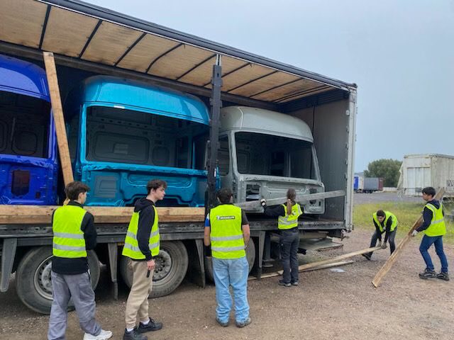 Yolaine Cabot tweet media