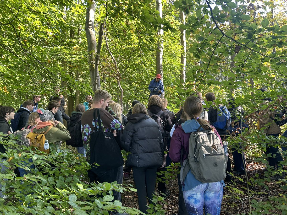 ProfPHaygarth's tweet image. Fieldwork soil teaching action with @John_Quinton #lecsoils