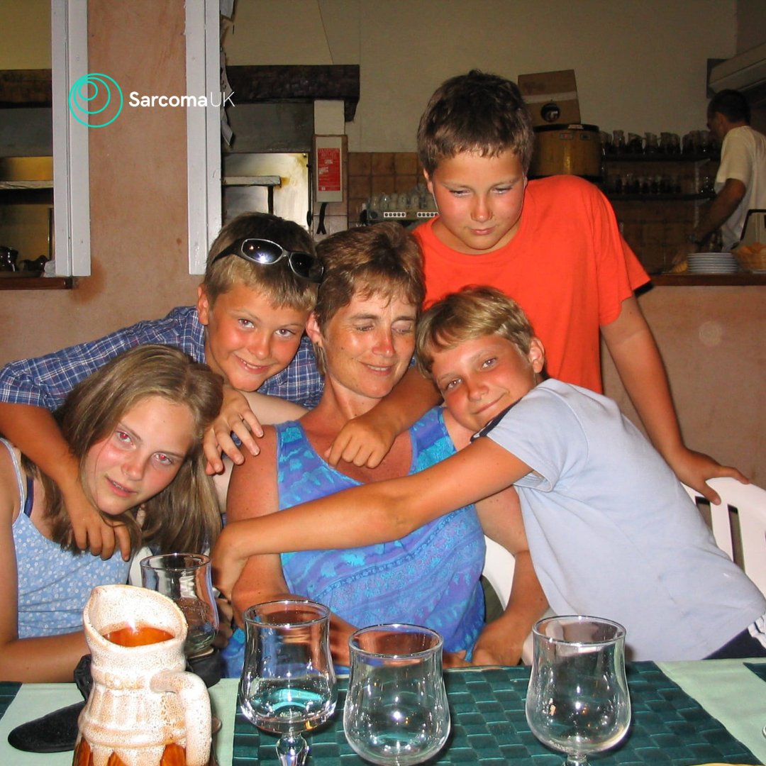 This Sunday, Jack Rogers is running the <a href="/RoyalParksHalf/">Royal Parks Half</a> to honour his mum, Julia, who died from sarcoma in 2022. Despite the odds, Julia lived life with incredible strength and determination.💙

Let’s cheer him on! To support Jack, please visit  justgiving.com/page/jack-roge…