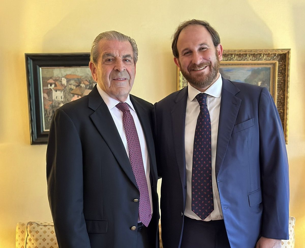 mluksiclederer's tweet photo. Es fundamental la unidad cuando millones de personas sufren por la inseguridad, la salud y la falta de oportunidades.

Gracias Presidente Eduardo Frei por su apoyo y ejemplo. https://t.co/SWHp8GaW7a