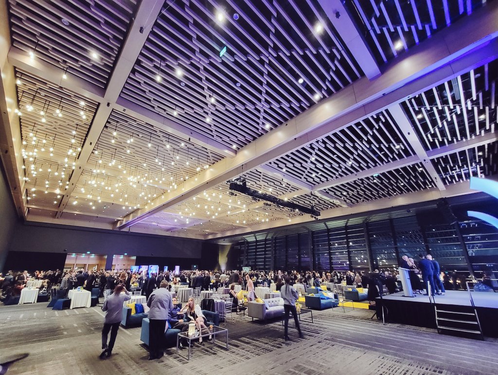 It's corporate event season and I'm enjoying being back on the mic 🎤 in front of live crowds in a variety of keynote speaker &amp; MC roles. 

Yesterday was an inspiring evening at <a href="/EYCanada/">EY Canada</a>, celebrating entrepreneurs in Calgary's new BMO Centre.

More to come!