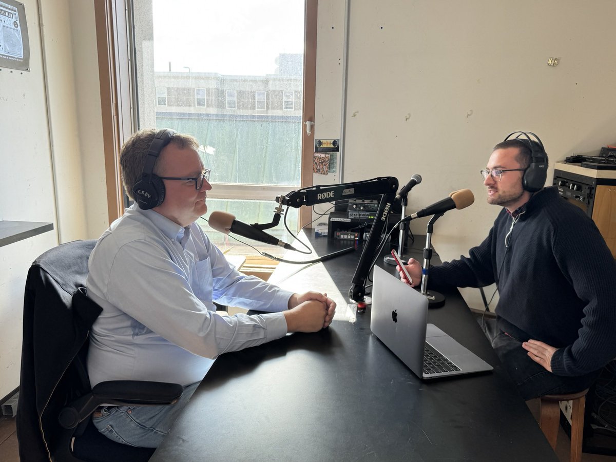 Mitchell Bailey (@mbaileyreporter) on Twitter photo I sat down with Halifax mayoral candidate and District 7 councillor <a href="/WayeMason/">No Longer Active</a> yesterday for a discussion about his campaign platform. We aired the interview this morning on our weekly <a href="/CKDU881FM/">CKDU 88.1FM</a> News Wrap show.
Listen to the full interview here 👇🏻
ckdu.ca/community-news… I sat down with Halifax mayoral candidate and District 7 councillor <a href="/WayeMason/">No Longer Active</a> yesterday for a discussion about his campaign platform. We aired the interview this morning on our weekly <a href="/CKDU881FM/">CKDU 88.1FM</a> News Wrap show.
Listen to the full interview here 👇🏻
ckdu.ca/community-news…