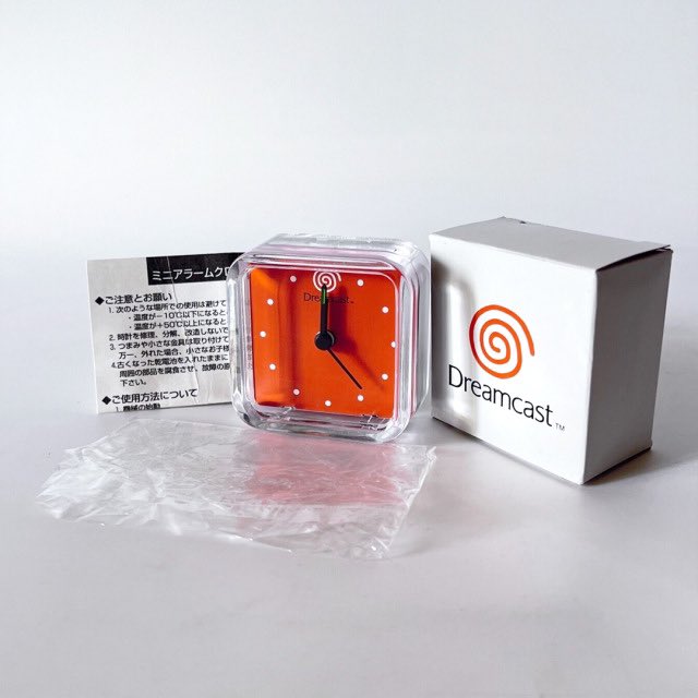 3CC0__'s tweet photo. Dreamcast Promo Mini Desk Alarm Clock https://t.co/FMvt3AtVia