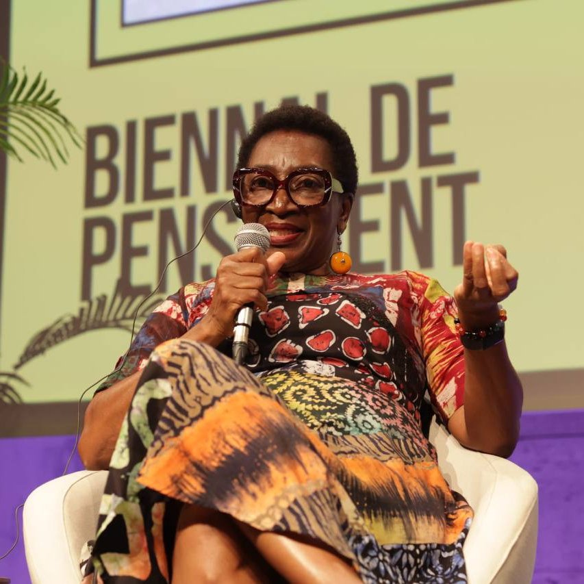bcncultura's tweet photo. Oyèrónké Oyewùmí, professora d'estudis de gènere i estudis africans, ha afirmat que "el gènere, o l'absència de gènere, ha de provenir del reconeixement col·lectiu, no de l'individu, que per si sol no pot canviar-ho". https://t.co/5MuVnpBmuh