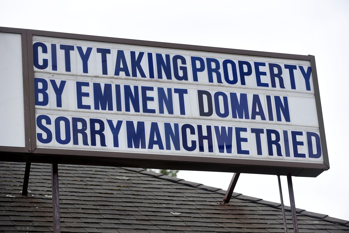 Paul Feely (@cityhallpaul) on Twitter photo City officials and the owners of a Manchester coffee shop resisting efforts to buy or seize their property by eminent domain for a major sewer project have reached an agreement on the sale of the site. rb.gy/938pi3 <a href="/UnionLeader/">UnionLeader.com</a> #MHT City officials and the owners of a Manchester coffee shop resisting efforts to buy or seize their property by eminent domain for a major sewer project have reached an agreement on the sale of the site. rb.gy/938pi3 <a href="/UnionLeader/">UnionLeader.com</a> #MHT