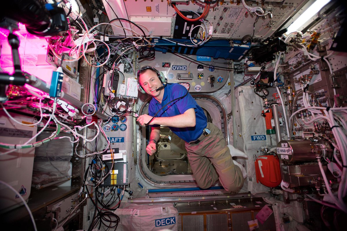 Today was my first radio contact of Expedition 72. It’s been 5 years since the last photo, and while a few things have changed (more gray hair and glasses), what hasn’t changed is how much I enjoy getting to answer questions from students all over the world using the station’s