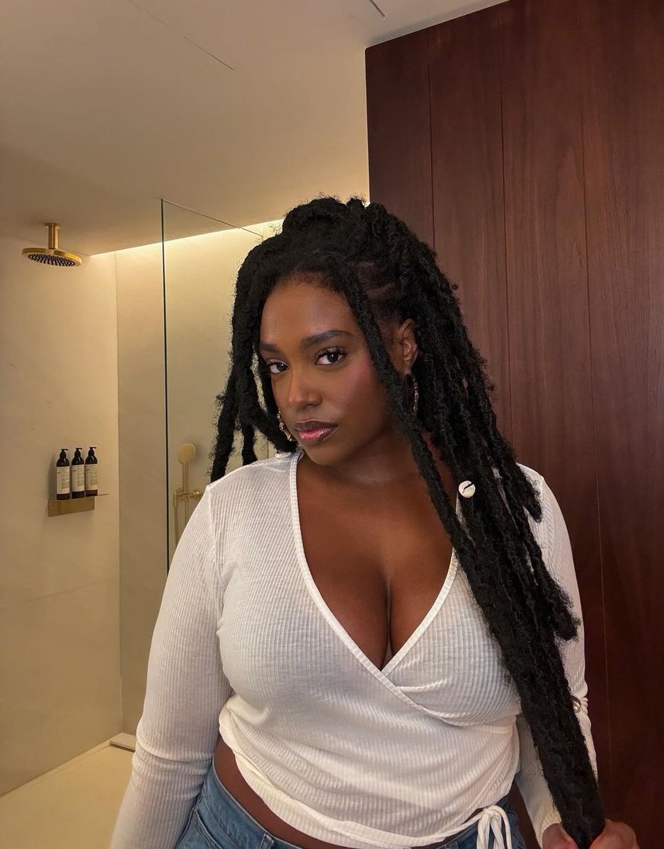 ScottieBeam's tweet photo. Show your range but make it hair https://t.co/he4W5rx3En