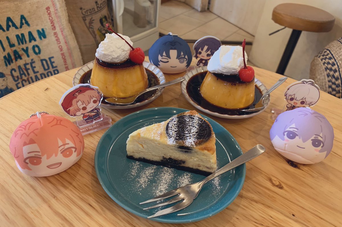 I_san0125's tweet photo. 今日は新宿・池袋に行ったよ〜(*  ˊ꒳ˋ*)
新宿初上陸したっ！！
そしてロゼット付き痛バも初参戦!!
詳細ALTに載せとくので、
｢暇やぁ_(　_´ω`)_｣って人は見てくれると嬉しいです(◍ ´꒳` ◍) https://t.co/KSBqb9tfFC