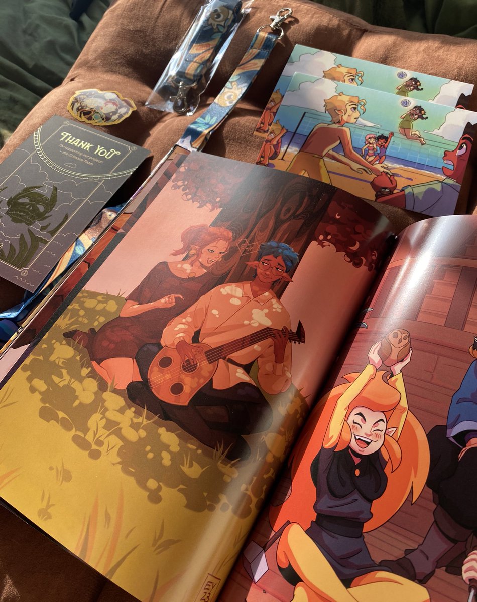 AHHH got the <a href="/TOHGrimoire/">The Owl House Grimoire: A Fanbook of Gratitude 🦉</a> zine and I love it so so much