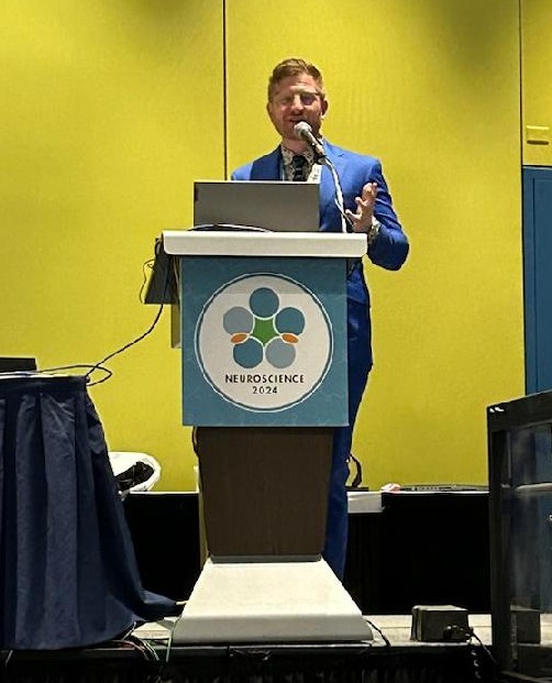 adamaaronhall's tweet photo. I had a wonderful time  presenting my work at the Spinal Cord Injury: From Transplantation to  Recovery nanosymposium at SfN this year. A huge thank you to @ahunt761 and @LZholudeva  for the invite, it was an honor. https://t.co/5xHkvlTgmY
