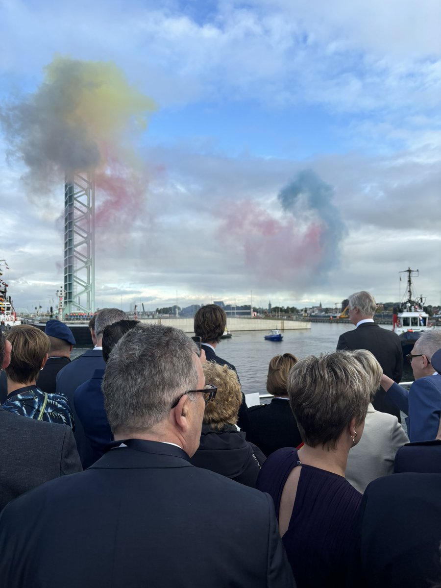 brechje schwachofer tweet media