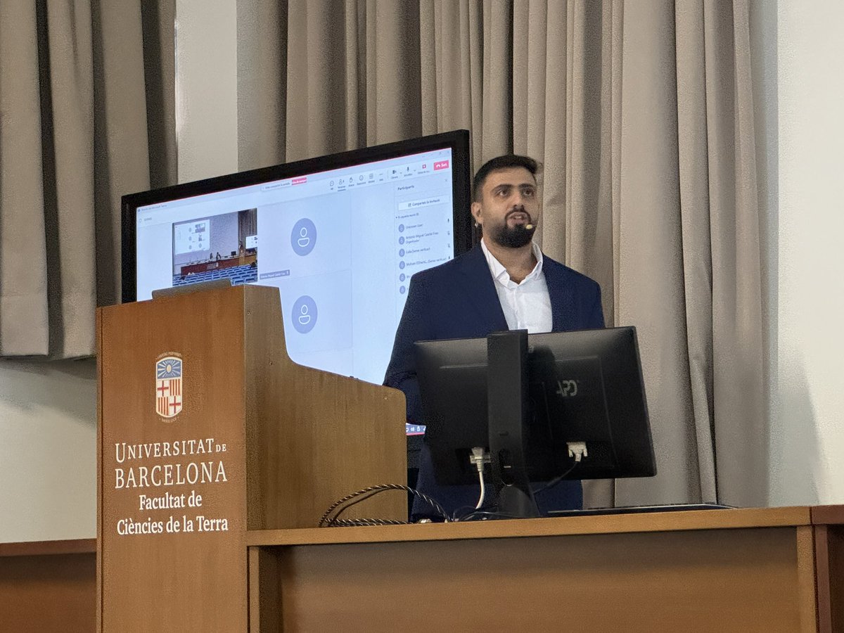 loglab_bcn's tweet image. Congrats Dr. @Moe_Sarhan!! Well-done!!