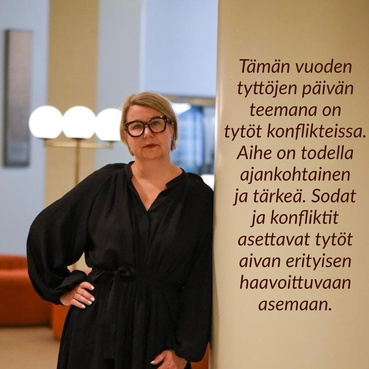 JohannaLaisaari's tweet photo. Tämän vuoden tyttöjen päivän teemana on tytöt konflikteissa. Aihe on todella ajankohtainen ja tärkeä. Sodat ja konfliktit asettavat tytöt aivan erityisen haavoittuvaan asemaan.
#tyttöjenoikeudet #tyttöjenpäivä #sodat #kriisit #konfliktit #suojelu #ihmisoikeudet https://t.co/aqEKAH3aEJ