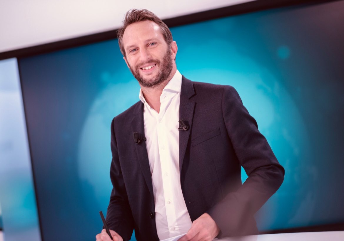 nicolasgeorge_'s tweet photo. 🌎 On se retrouve ce soir pour le #64Minutes sur TV5MONDE pour un décryptage complet de l’actualité internationale avec nos reportages, nos correspondants et nos invités !
Rendez-vous à 18h ! https://t.co/r1xxtoK3GA