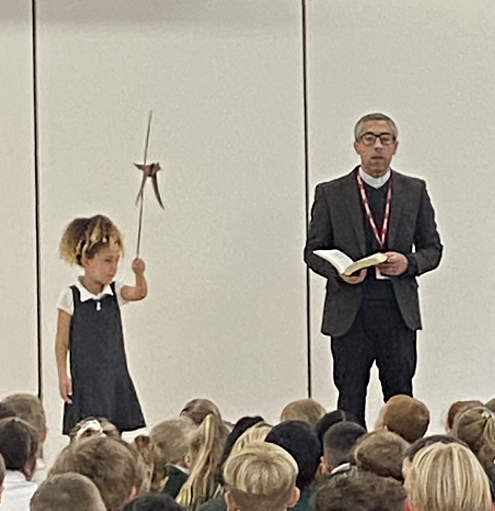 Following our learning about charity during International Charity Day it was lovely to see the contributions for our Harvest Assembly.
A big thank you to Rev. Lowries for his assembly on Monday. All donations will be gratefully received by the local food bank.