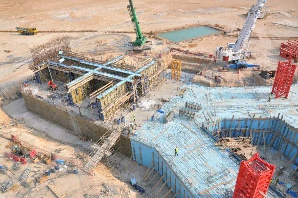 أساسات برج جدة أطول برج في العالم بإرتفاع 1000 متر في السماء