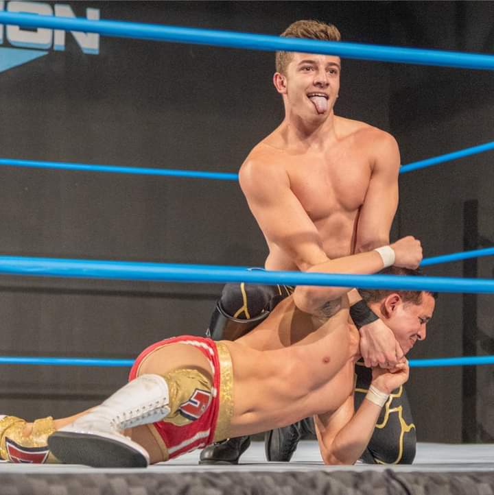 IndieFan6's tweet photo. Blake Banks trying to make Ariel Dominguez submit https://t.co/gqs7o7JLGU