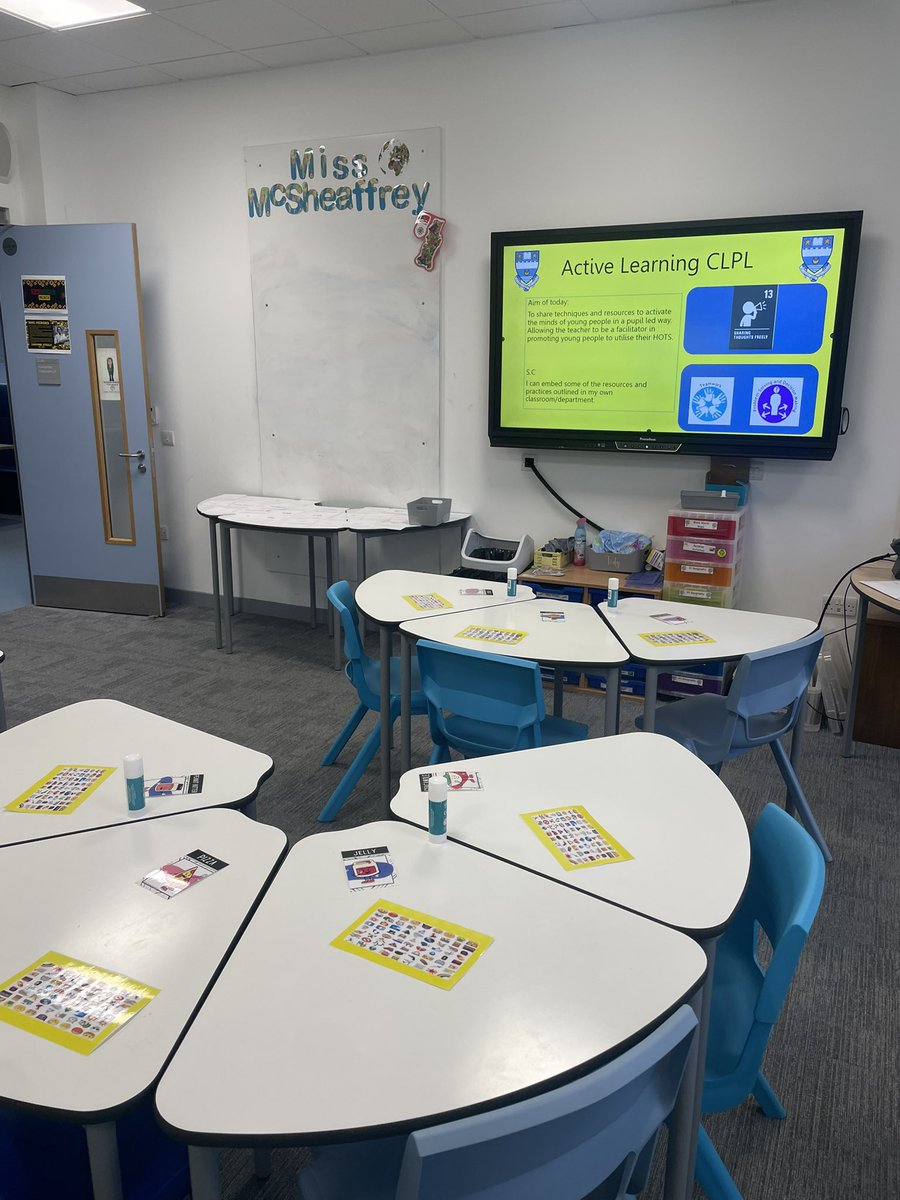 Miss Simpson tweet media