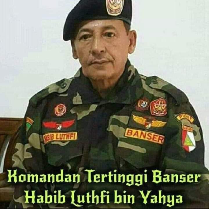 Tolol kalilah kelen jika masih hormat palagi ampe membela  kang tipu ini