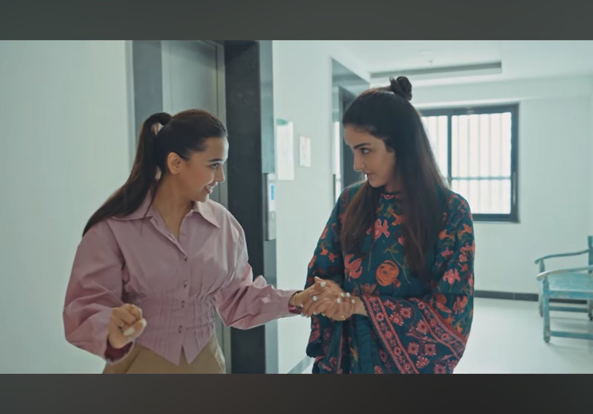 _bloodcrest_'s tweet photo. They did kkk, bb, naagin, both have yt channel, nd now both r together again 🥺♥️

#TejasswiPrakash #JasminBhasin #TejMin https://t.co/egAeLxzXTQ