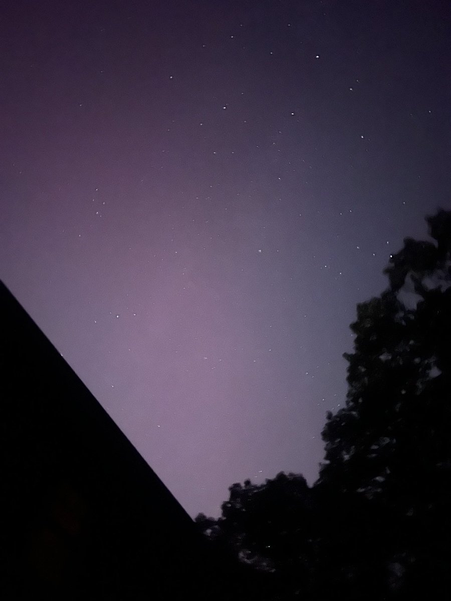 CTjillybean's tweet photo. @BillOzanne Thanks for the Ox Ridge tip.  Drove over at 11pm.  While not as spectacular as earlier in the evening, had a nice view…better than in the woods of North New Canaan (the last photo).  Hoping the sun has woken up and will keep delivering in the months to come!!! https://t.co/62vdUVzvp2