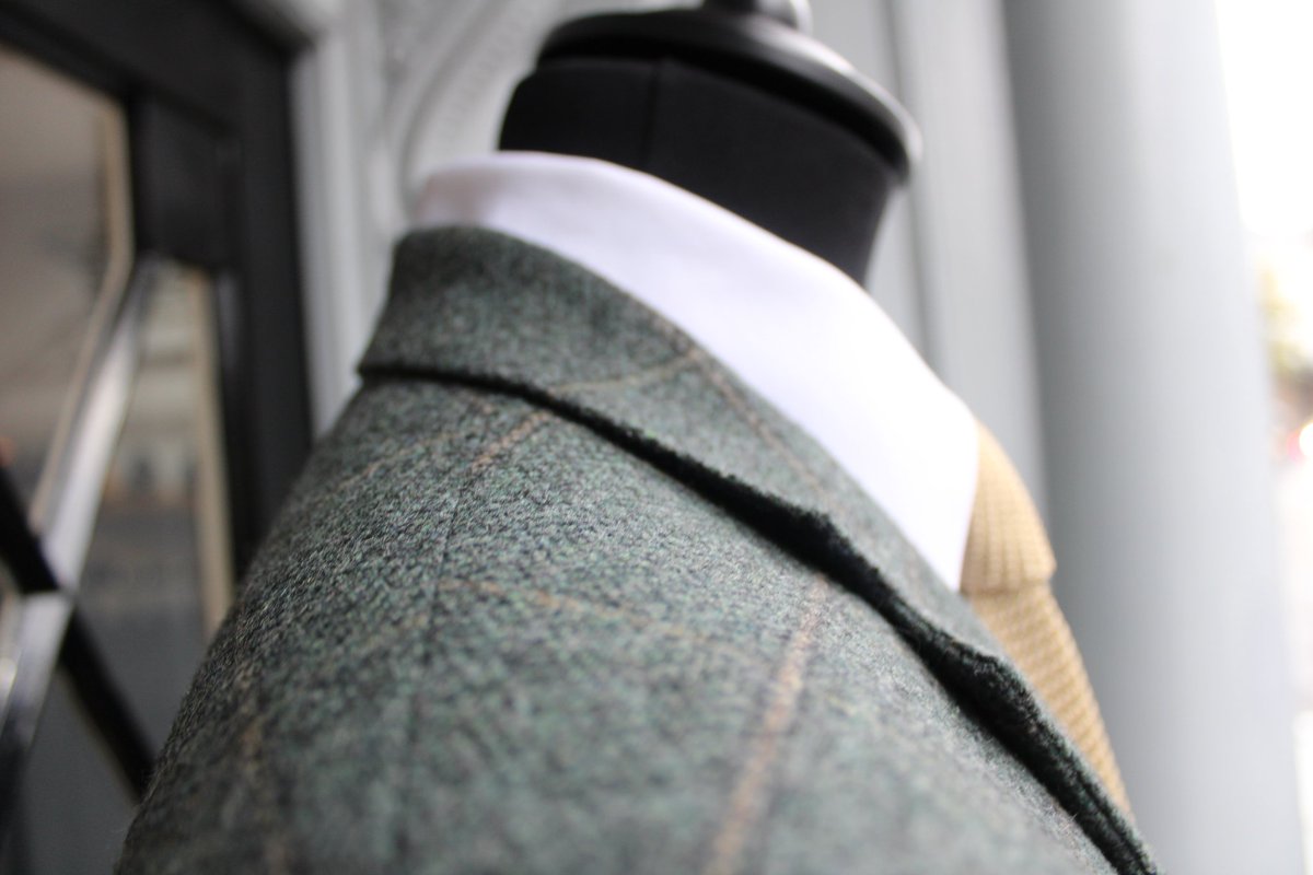 CliftonSuits's tweet photo. Introducing the latest addition to our Autumn &amp; Winter collection: a glorious green and gold checked lambswool jacket. 

We’ve included this standout piece in our collection to offer a versatile jacket that effortlessly pairs with a variety of trouser and chino colours. https://t.co/YA2leuRrIf