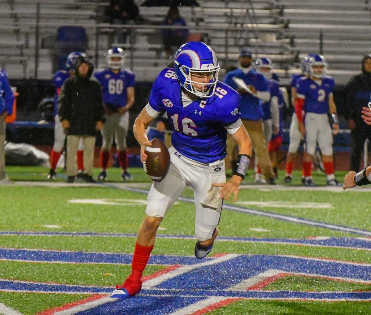 WNY Athletics (@wnyathletics) on Twitter photo The <a href="/BilliesGridiron/">Williamsville South Football</a> get a big win Thursday over GI.
wnyathletics.com/post/billies-t…
🖊️<a href="/anthonyfiorello/">Tony Fiorello</a>
📸<a href="/emilycroisdale/">emily croisdale</a> The <a href="/BilliesGridiron/">Williamsville South Football</a> get a big win Thursday over GI.
wnyathletics.com/post/billies-t…
🖊️<a href="/anthonyfiorello/">Tony Fiorello</a>
📸<a href="/emilycroisdale/">emily croisdale</a>