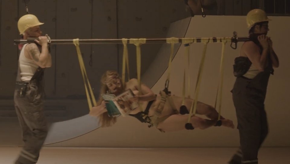 CathoFr's tweet image. Dans un opéra allemand, on blasphème encore la religion catholique, avec des scènes dégueulasses, pornographiques. Encore et toujours, c&apos;est la religion catholique qui est visée. Comme avec la RTBF (que personne n&apos;a relayée). Demain soir ma vidéo sortira.

#blasphème #opera