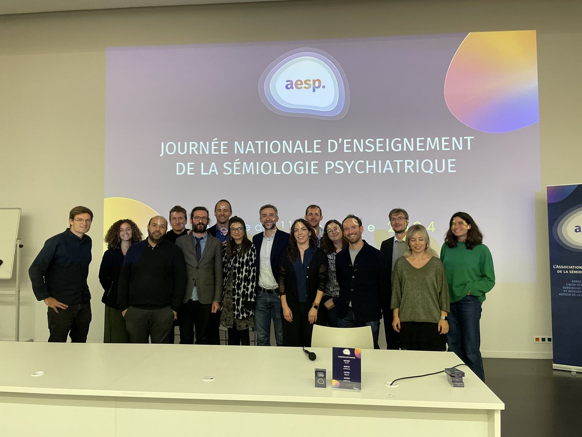 Clap de fin pour la JNSP de nos 10 ans. Un grand merci à toutes nos intervenantes et intervenants qui ont si brillamment partagé avec nous leurs savoirs tout au long de la journée, et merci à toutes celles et ceux qui sont venus les écouter! A une prochaine JNSP!