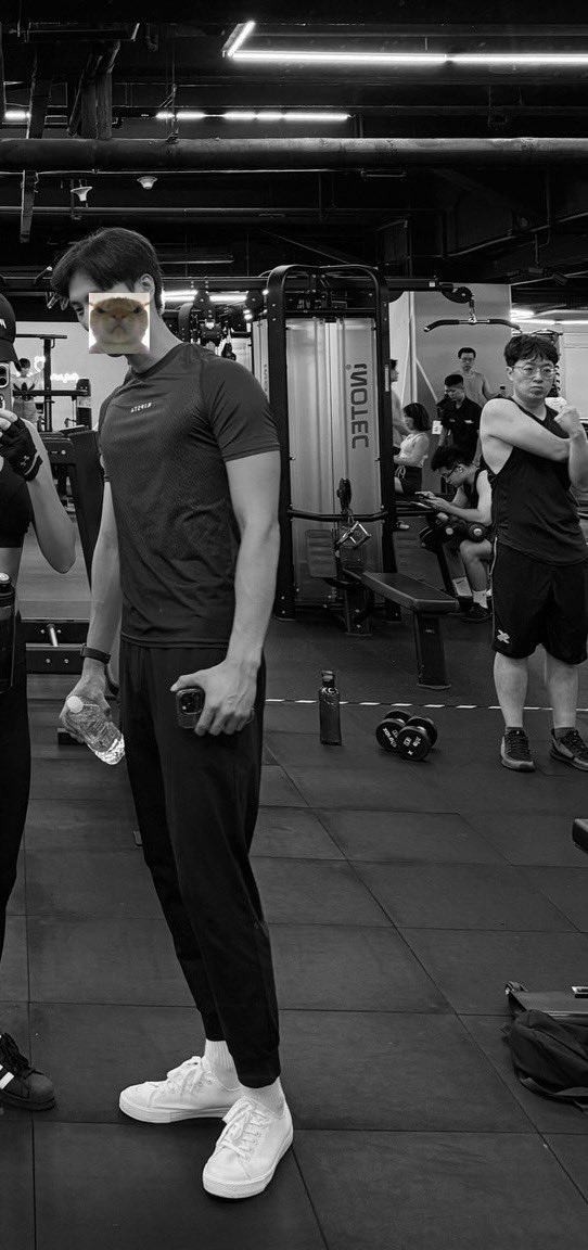 隨便練練趕緊回家看黑白大廚🧑‍🍳