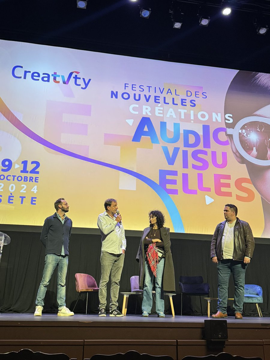 ✨LES ESPIONS DE LA TERREUR✨🎥 <a href="/therod109/">rodolphe tissot</a> 
Présentée cet après midi en compétition au Festival CREATVTY de Sète 
Avec Rachida Brakni <a href="/franckphilippon/">franckphilippon</a> (auteur) <a href="/Alex_Boyer/">Alexandre Boyer</a> (producteur <a href="/TetraMFiction/">Tetra Media Fiction</a>) 

Bientôt sur <a href="/M6/">M6</a> 

#serie #television #tetramediafiction #m6