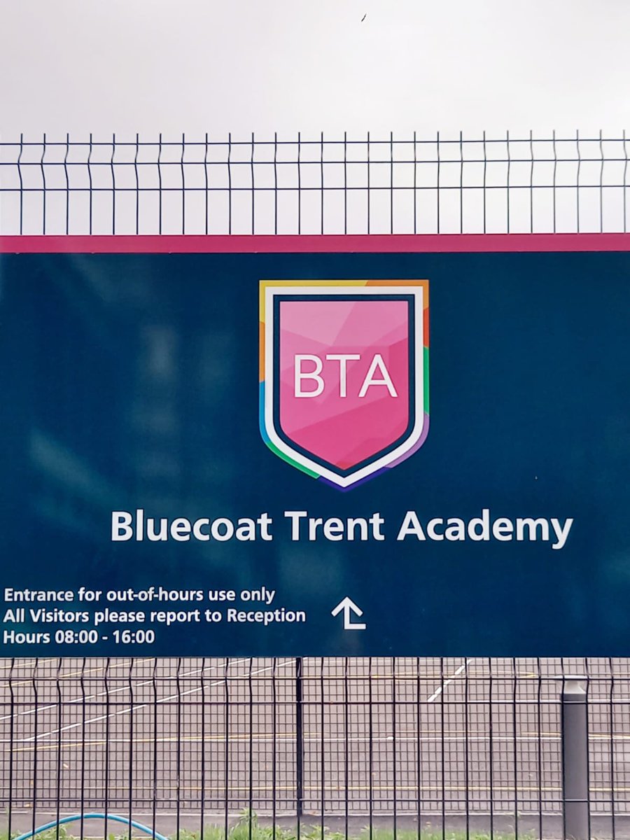 Back at my desk after a break to find good news in my inbox.

I've ben advocating with Ollie's parents to secure a local school place for months &amp; he's finally back in education this week at BTA, pursuing his dream of being an engineer again! ✏️👷🏾#jobdone

(shared with consent)