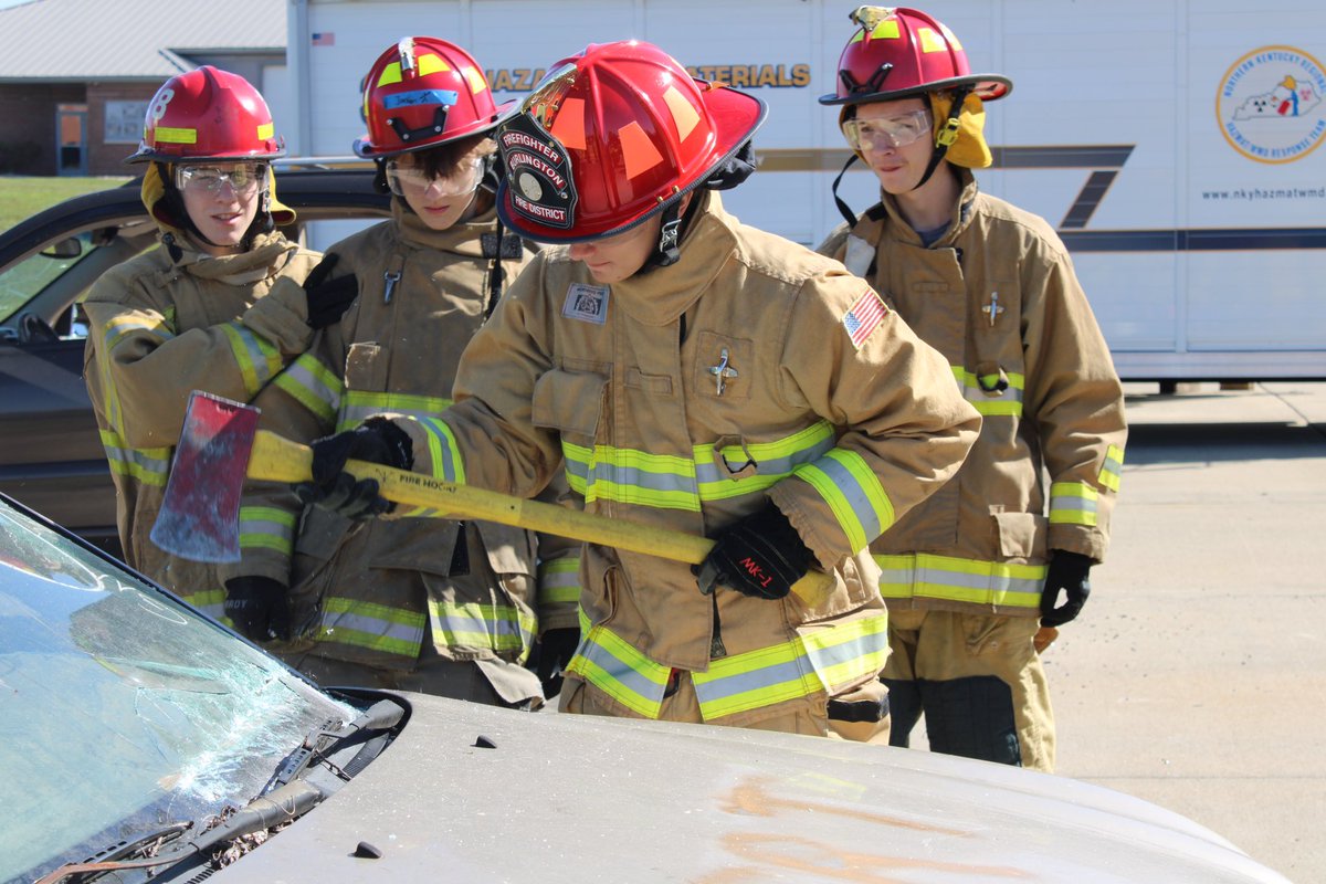 jhubbard2's tweet photo. Conner 2nd year fire science students. https://t.co/oSFjW47rIf