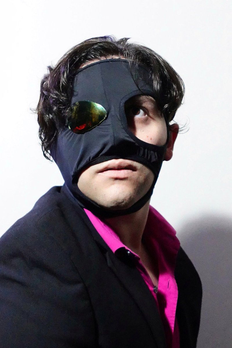 Gaigo: "¿Héroe o Amenaza? "  ☝️🤓
#amigao #gaigo