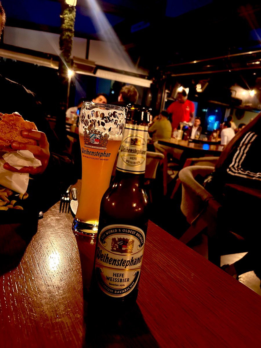 memnyilmaz's tweet image. Corona yoksa, Weihenstephan içeriz. 😋
#bilkent 
#pielroja 
#geronimo