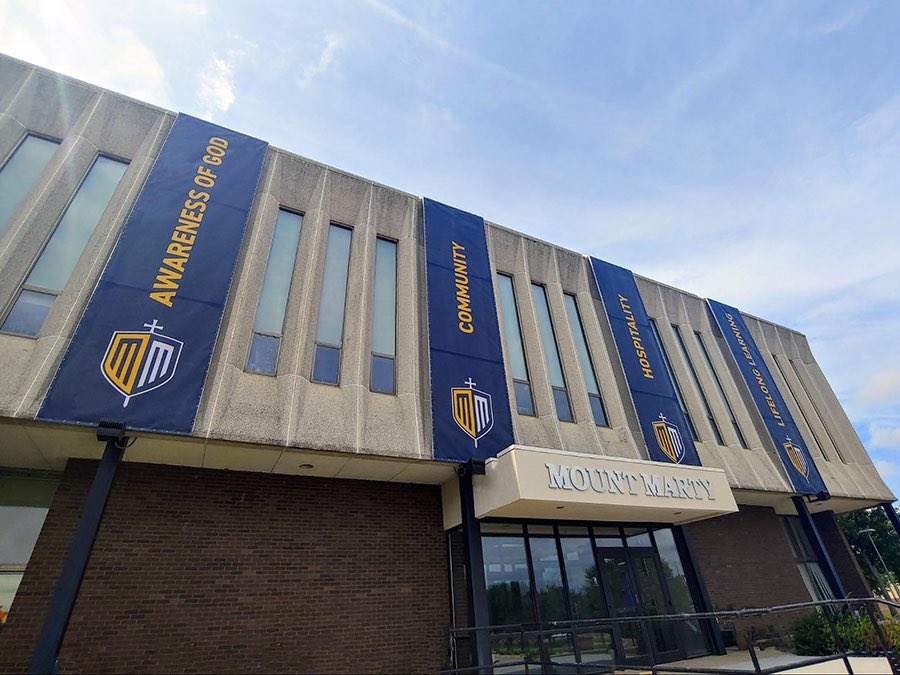 Great visit with <a href="/MMULancersSB/">Mount Marty Softball</a> this week. Thanks for having me! #softball #senior #2025 #collegeathlete