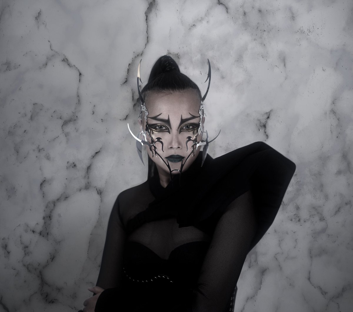 C Z A R I N A tweet media