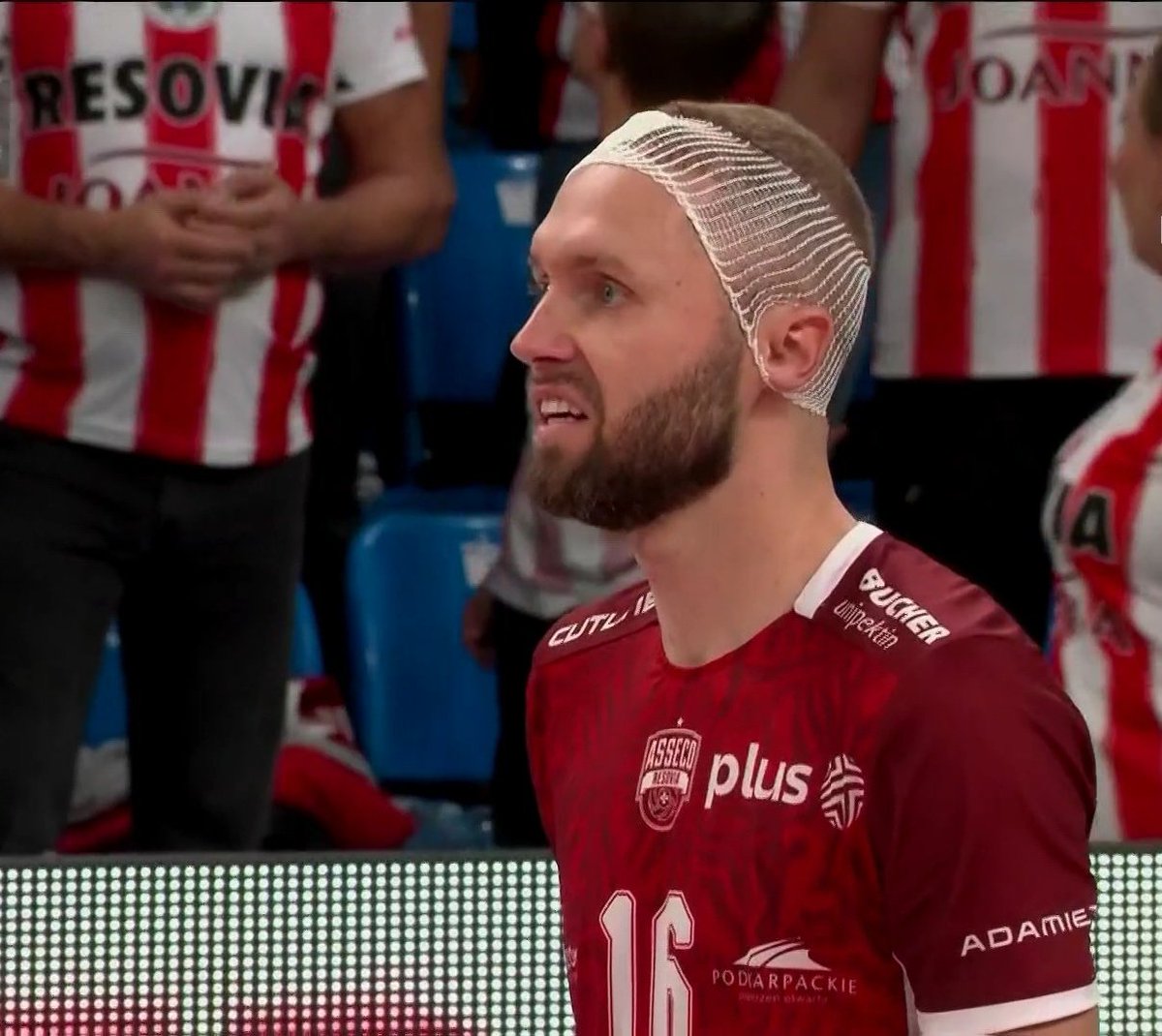<a href="/MyLove_Volley/">Igła życiem</a> Gdyby Asseco Resovia miała być obrazkiem na początku sezonu, to właśnie byłaby tym:

Screen: Polsat Sport.
#PlusLiga