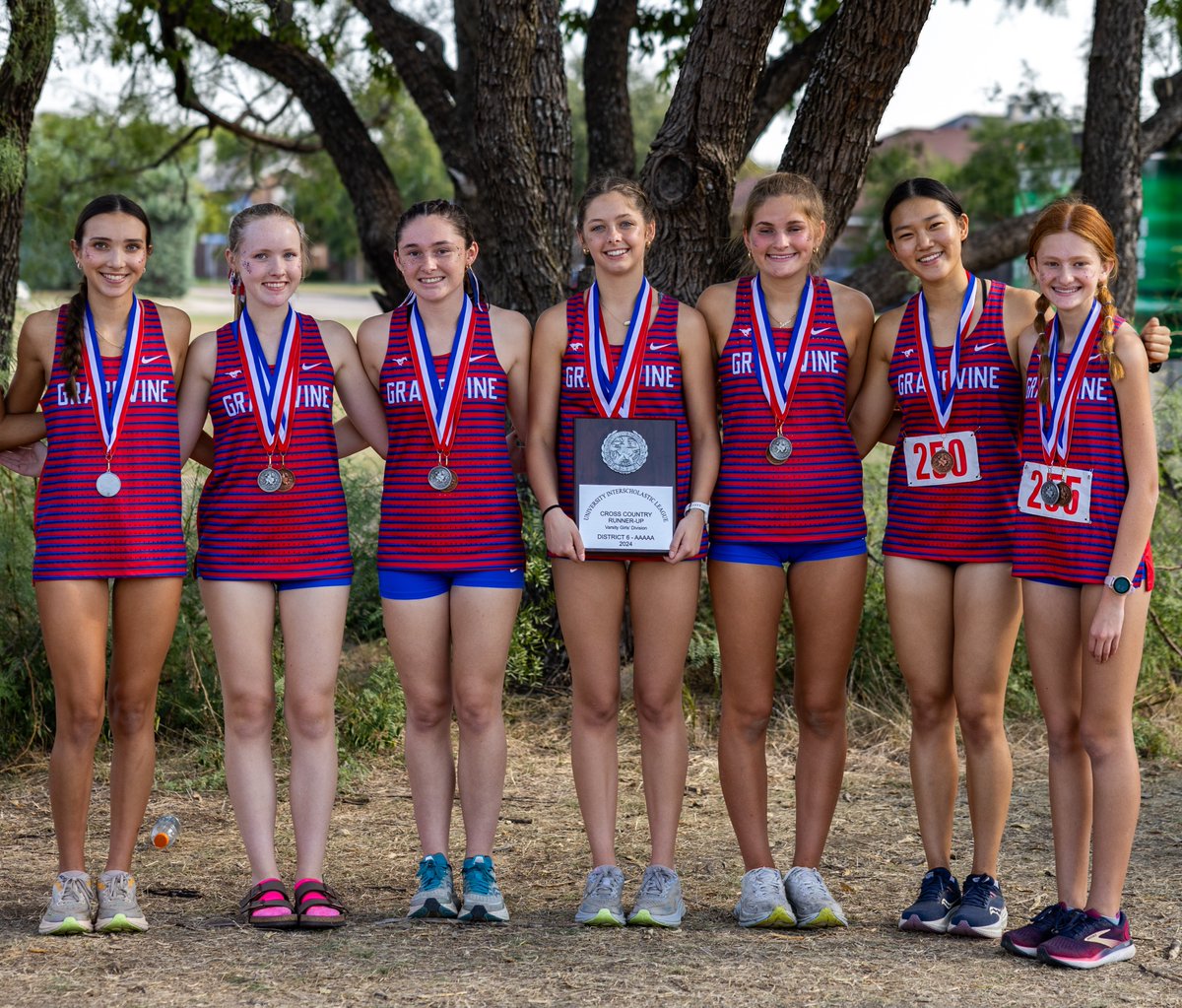 GCISD's tweet photo. On October 10, Colleyville Heritage High School and Grapevine High School cross country teams competed at the district championship. All four teams advanced to the UIL 5A Region I Championship! #WeAreGCISD

https://t.co/u4Rk6VRexR https://t.co/mqERLGZF5k