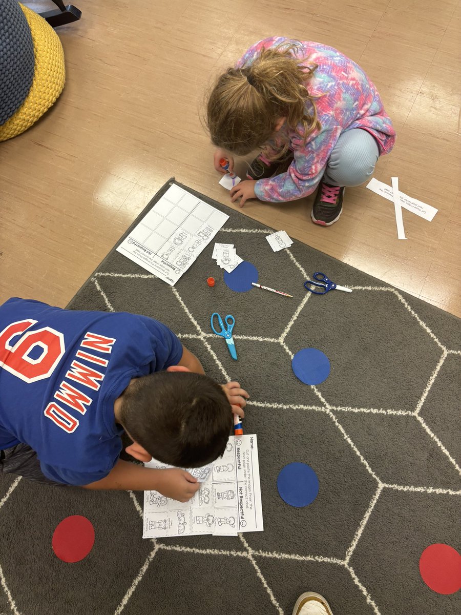Mrs. Garrett and Mrs. Eichorn’s class working on Respect Week activities. <a href="/DPalaia/">Denise Palaia</a>