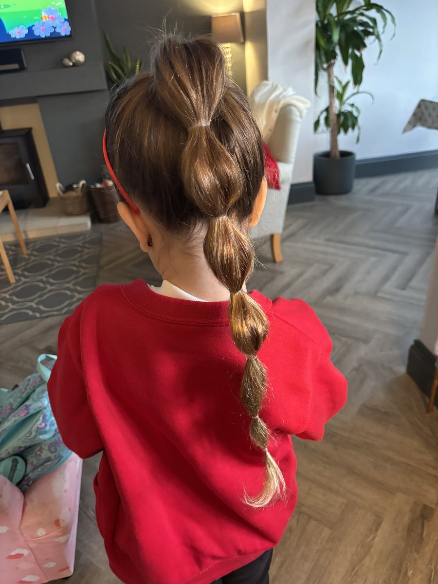 Jo_IntheNE's tweet photo. She asked for Rey for school photos even though you can’t see her hair in the school photos 🤣👌 https://t.co/4csq6AteAs