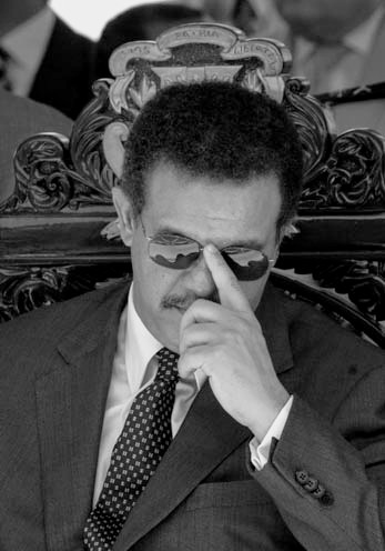 Carlitosway67's tweet photo. Durante gobiernos de Leonel Fernández, la Procuraduría recibió 66 auditorías con indicios de corrupción, y no investigó
Por Julián Herrera (vía @acentodiario) julio 26, 2023©
👇👇
https://t.co/eJpRjqOwHr
https://t.co/mTej2uDKPP
#ElGranCorruptor
#PíldorasParaLaMemoria https://t.co/DAdODgLz5g