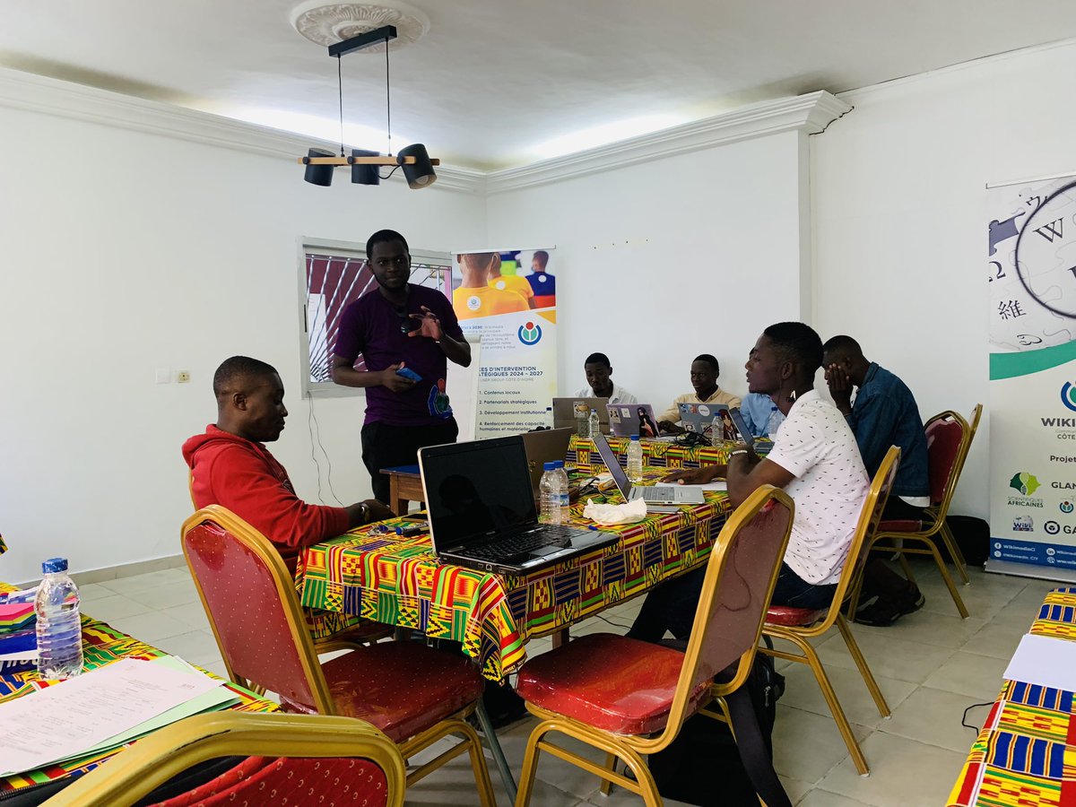Wikimedia_CIV's tweet photo. Fin de la 1ère journée du #Hackathon2024 à la Villa Zenman !
Les participants ont réfléchi à des applis pour #Wikimedia :
4 idées d’applis innovantes ont fait surface…
Demain, place au développement !
#WikiCiv #OpenSource #Innovation #Collaboration https://t.co/lDwq2lGiDs