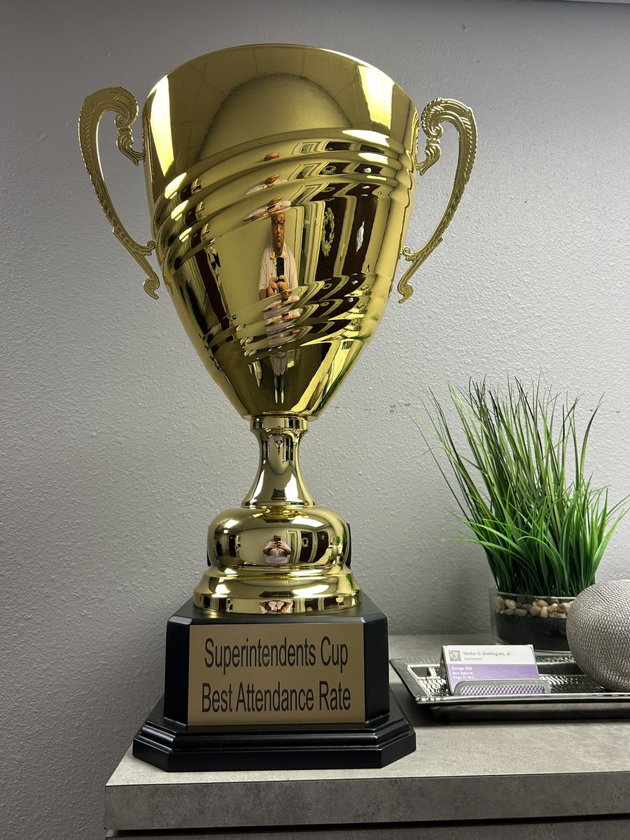 HectorLeadsTX's tweet image. I had an Attendance Trophy made to further enhance our Texas Instructional Leadership and @J_Renaissance work around Culture and Climate. 

It finally arrived and I was excited to present it to our 6th graders and their House Leader, Ms. Kraatz!  #CUsRise