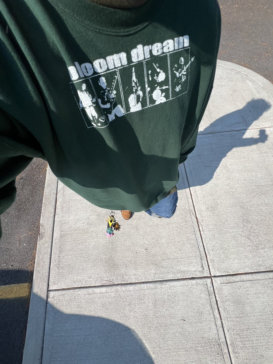 lacedinsilver's tweet image. Same fit for like the 3rd day in a row #PullMyFinger