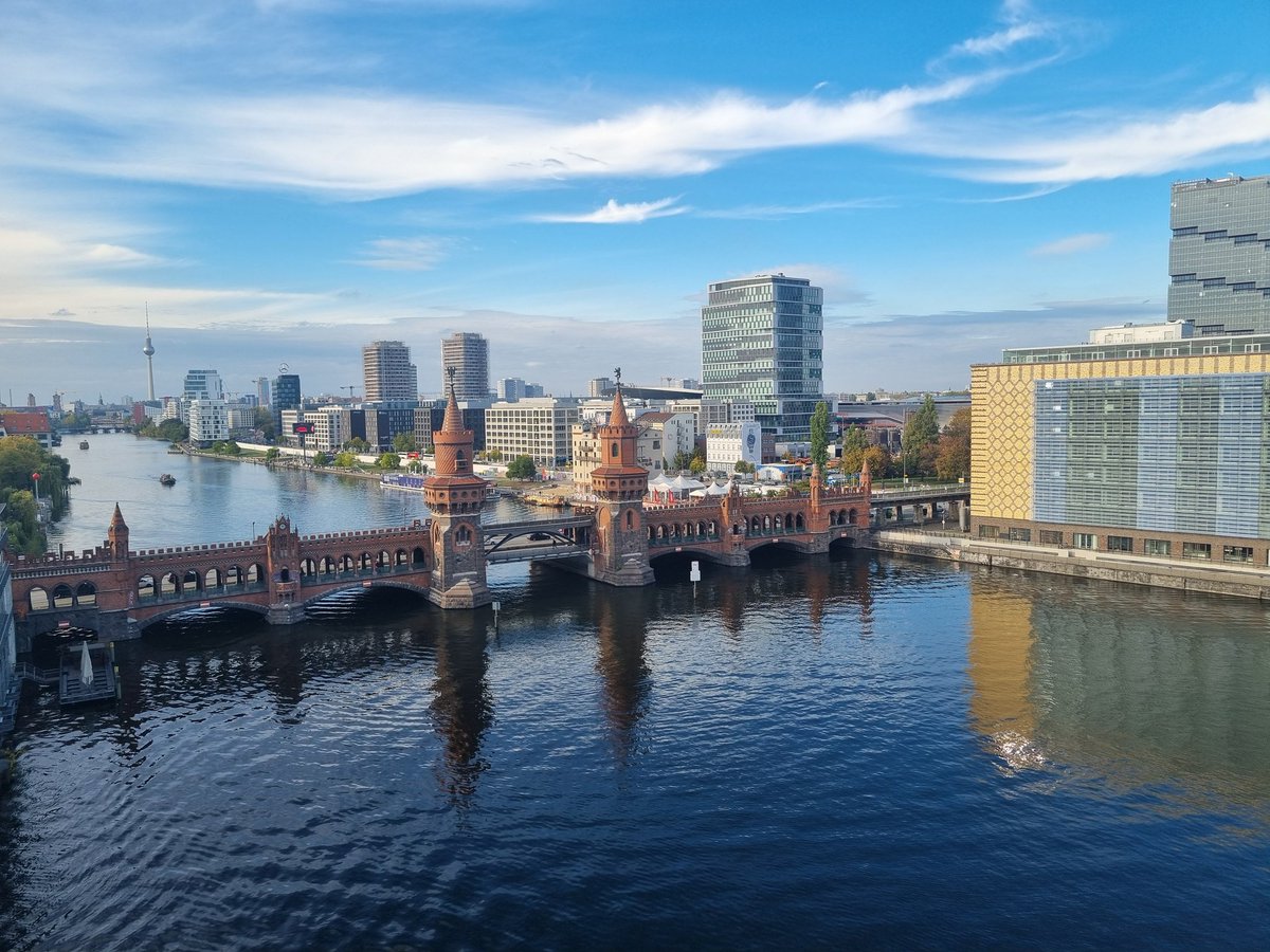 Danielle tweet media